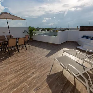 Beautiful And Comfy Penthouse&apartment Apartment