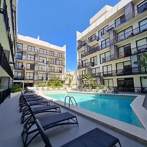  Apartamento & Beautiful Studio, Roof, Cinema, Bbq, Gym, Pools, Kidszone By Yeah